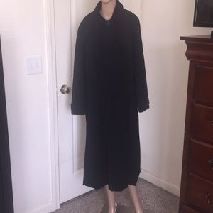 Long black coat size 4 Petite